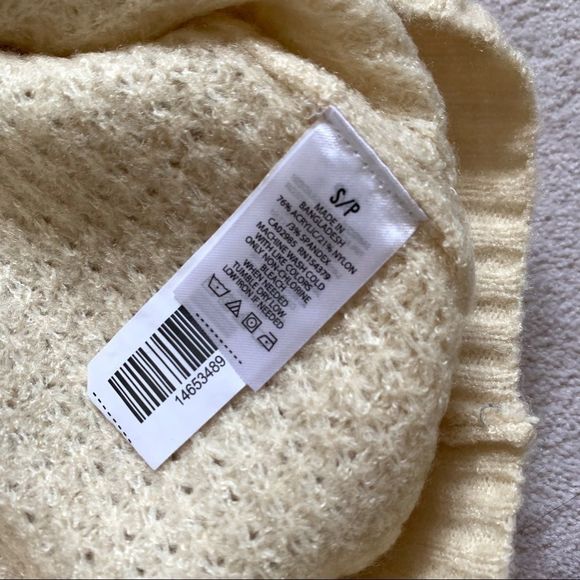 New Aeropostale Waffle Knit Sweater Size Small - Picture 4 of 4